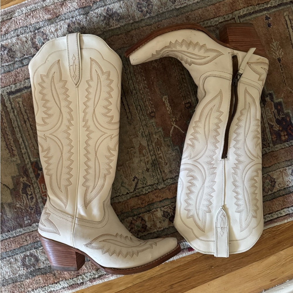 Ariat Casanova WHITE tall boots 7.5 Cream Western Cowboy Boots